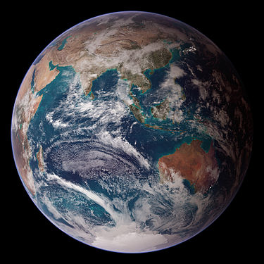 כמה אנשים חיים בכדור הארץ?